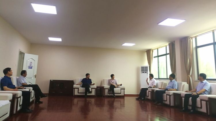 駐馬店市委常委、統(tǒng)戰(zhàn)部長(zhǎng)姚新文 蒞臨花花牛乳業(yè)集團(tuán)總部調(diào)研