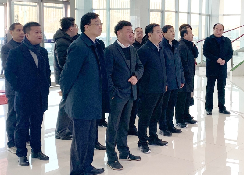 鄭州市委副書(shū)記、市長(zhǎng)王新偉蒞臨花花牛乳業(yè)集團(tuán)調(diào)研
